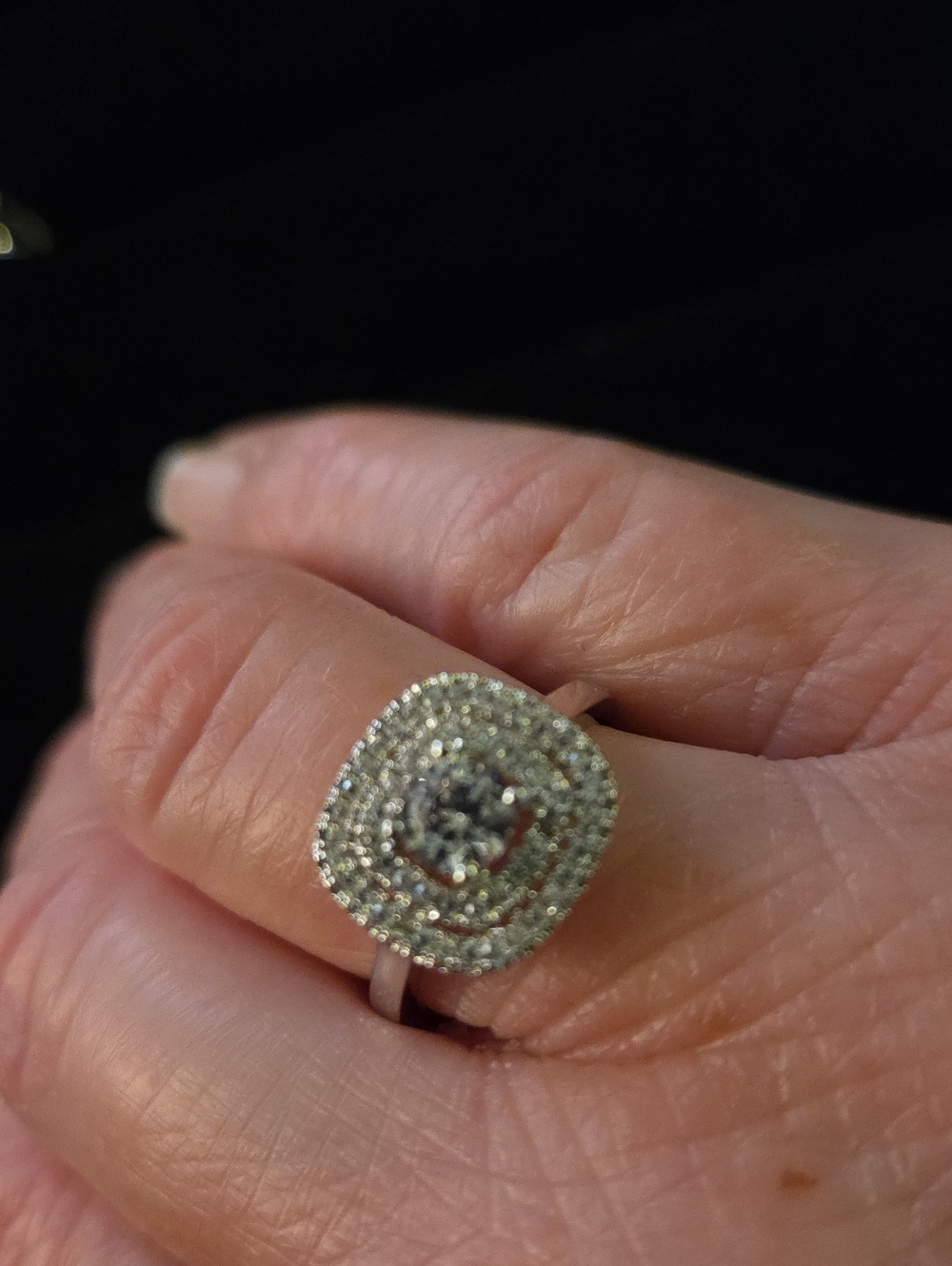 NEW - Ring...size 8 - Picture 2 of 5